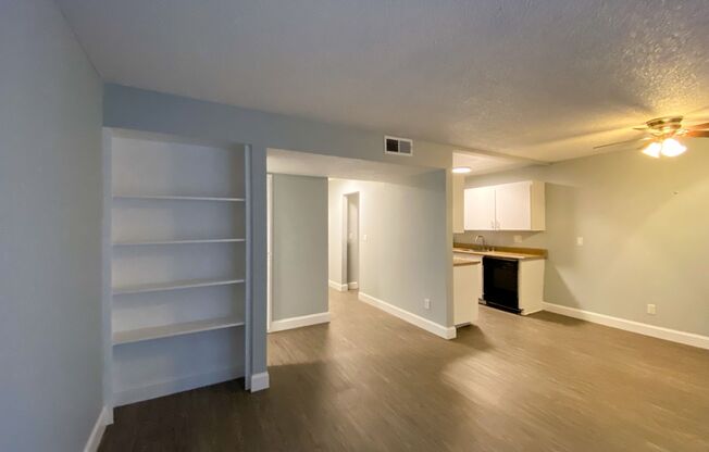 2 beds, 1 bath, 840 sqft, $1,625, Unit RO-83
