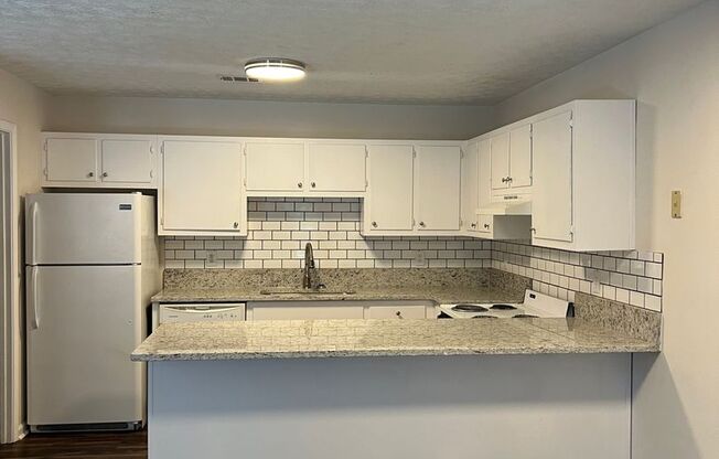 2 beds, 2 baths, 990 sqft, $1,375, Unit A4