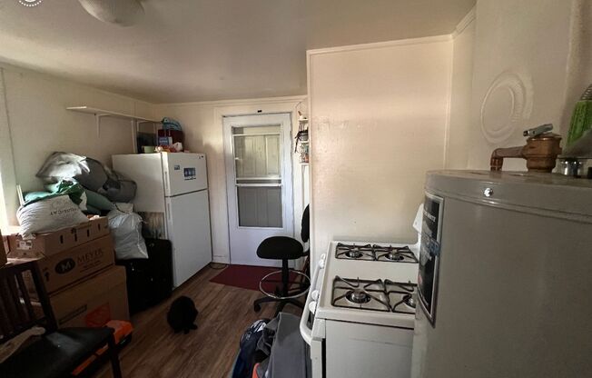 1 bed, 1 bath, $875