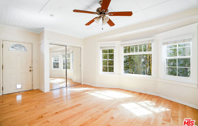 29 BROOKS AVE