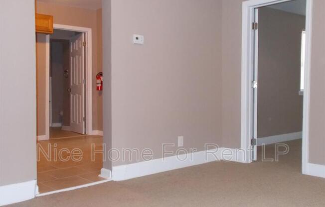 108 W EVESHAM RD
