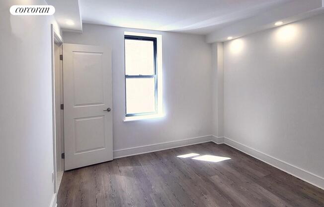2 beds, 2 baths, $6,850, Unit 14R