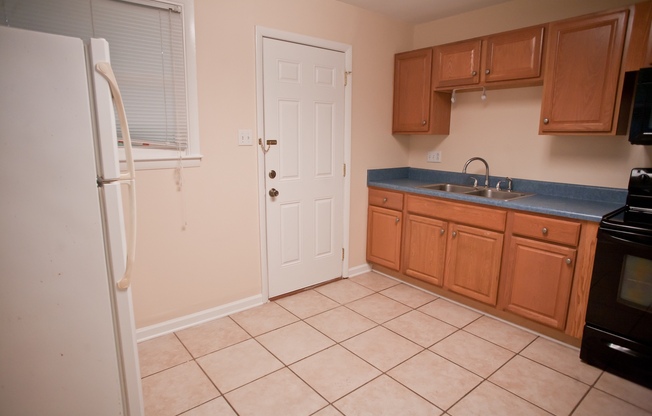 2 beds, 1 bath, $1,800