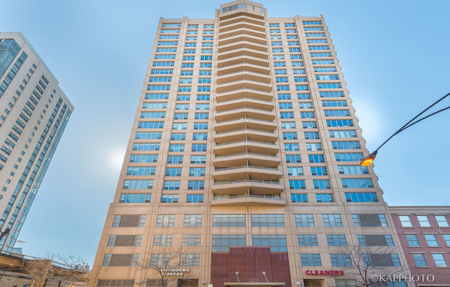 200 North JEFFERSON Street