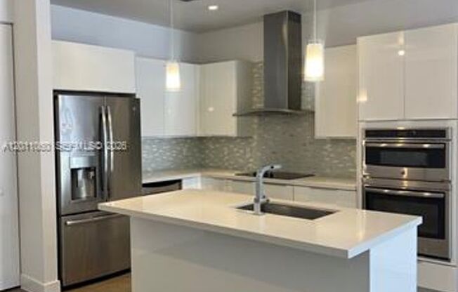 10245 NW 63rd Ter # 103, Doral, FL 33178