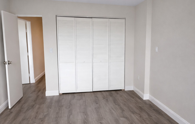 2 beds, 1 bath, 840 sqft, $1,795, Unit 2700 - 11D