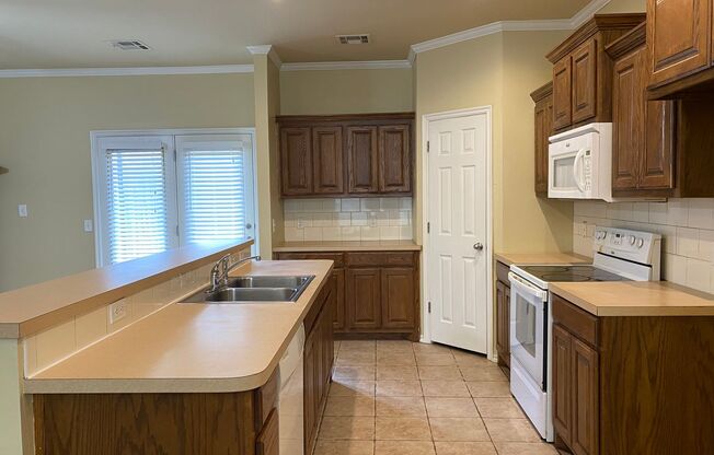 3 Bed, 2 Bath NW OKC Home with Large Master Suite