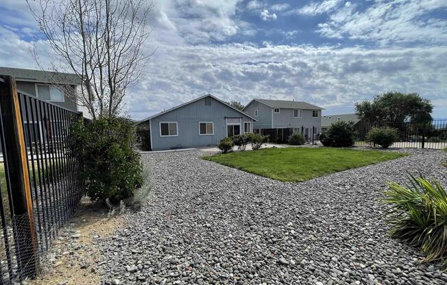 1715 POLO PARK DR