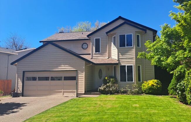 Park Like setting - Newly painted / new carpet 4 bedroom Beaverton home - Available Now