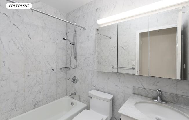 1 bed, 1 bath, $5,500, Unit 7U