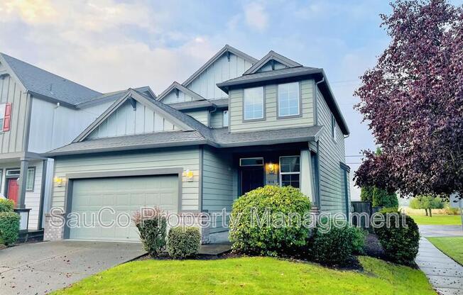 1816 SE WATER LILY ST