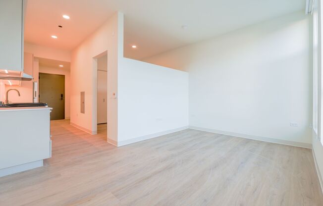 1 bed, 1 bath, 389 sqft, $2,420, Unit 314