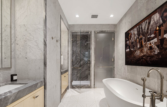 212 5 AVE