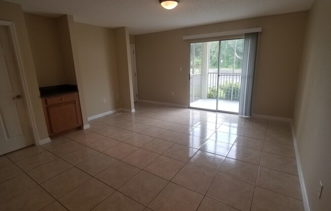 Ground Floor - 2 Bedroom 2 Bath for Lease in Brandon FL