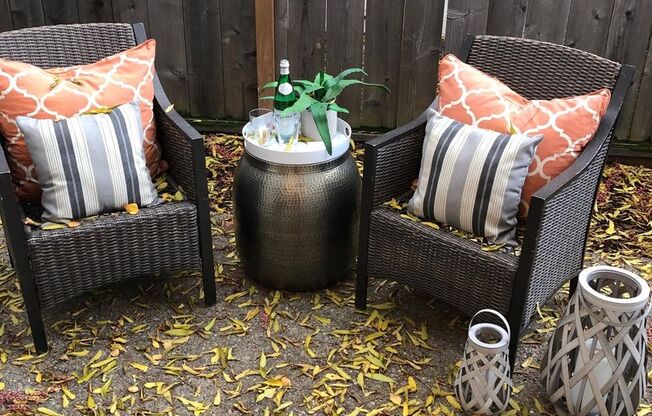 2 beds, 1.5 baths, 1,000 sqft, $3,595, Unit 08