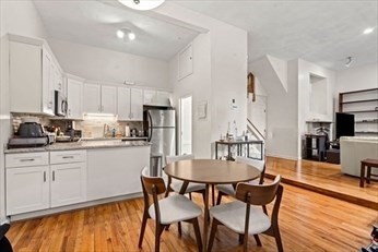 113 W DEDHAM
