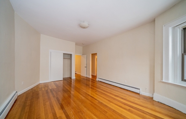 1728 Beacon St