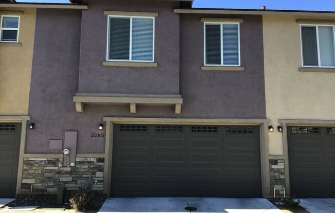 Luxury Living Awaits: Spacious Home with Gourmet Kitchen! Coming available end of July!