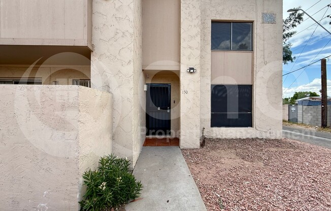 3526 W DUNLAP