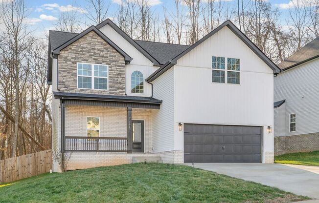 3 Bedroom 2 1/2 Bath Dog Friendly Home For Rent!