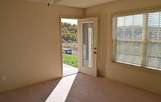 2 beds, 2 baths, $1,200