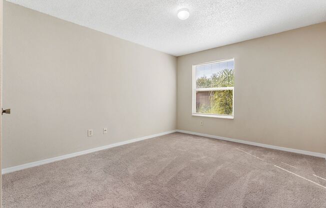 Venetian Place -  833