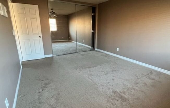 2 beds, 1 bath, $2,250, Unit # 32