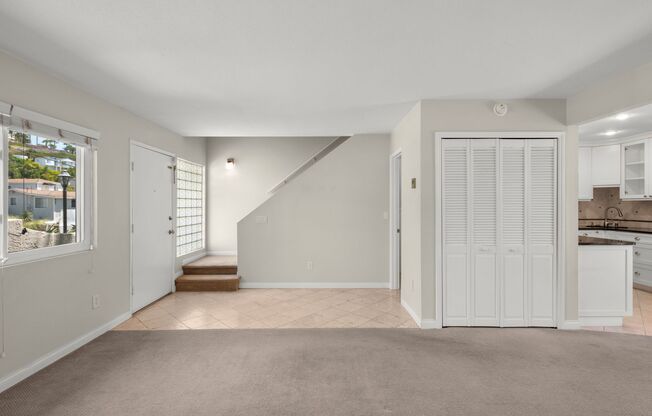 Charming 2BR Condo w/ Private Patio in the Heart of Solana Beach