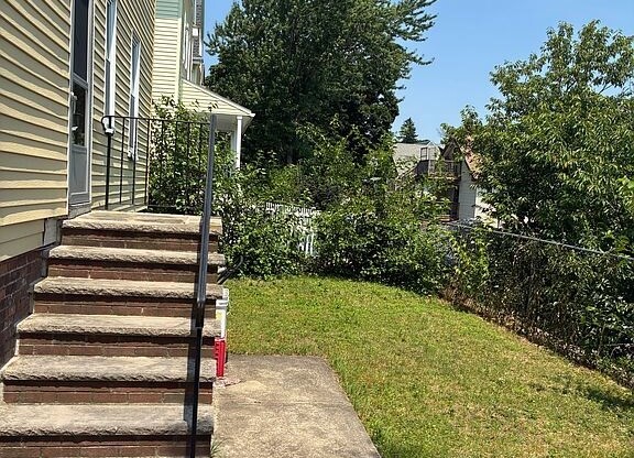 27 IRMA AVE
