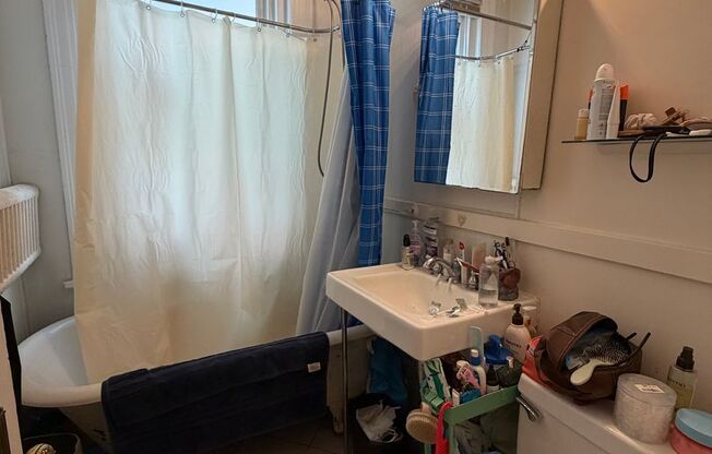 1 bed, 1 bath, 500 sqft, $2,475, Unit 35