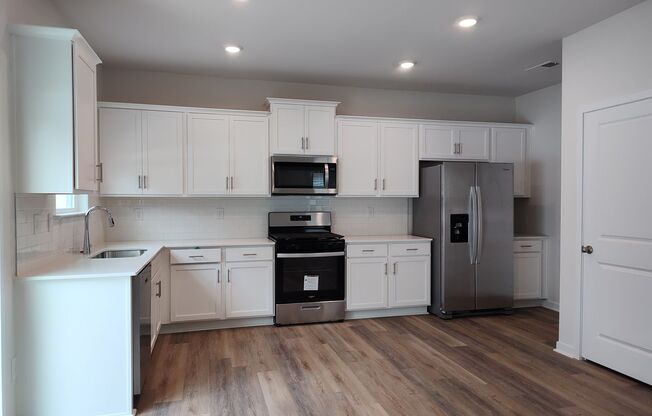 New Construction, Beautiful Home located in Hamilton Woods.