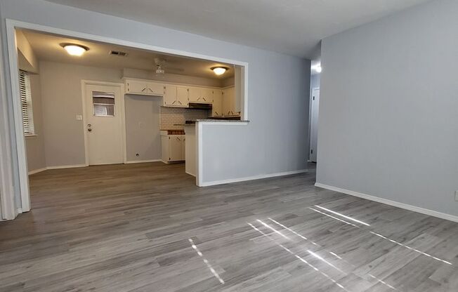 (4) Bed/(2.5) Bath in Core Norman Avail NOW! Pets Negotiable!