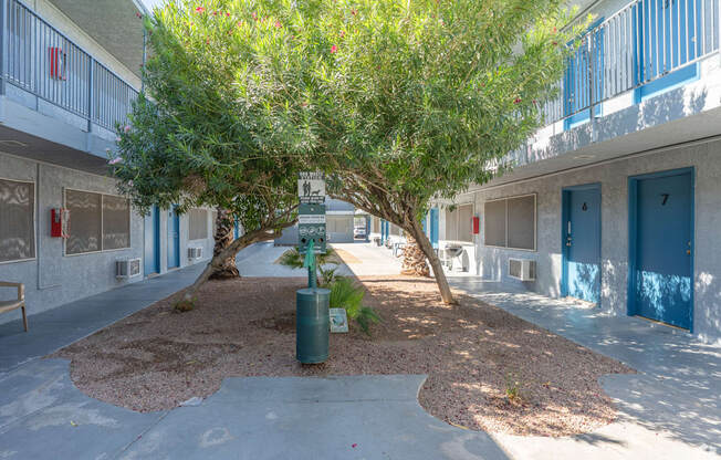 Welcome to Sugartree Apartments