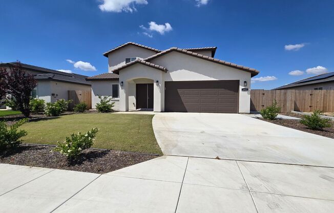 1837 Walnut Drive - House in Arvin, CA.