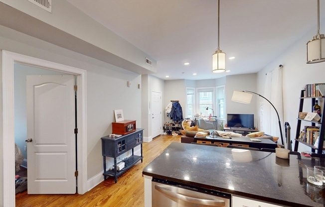 60 Boylston St