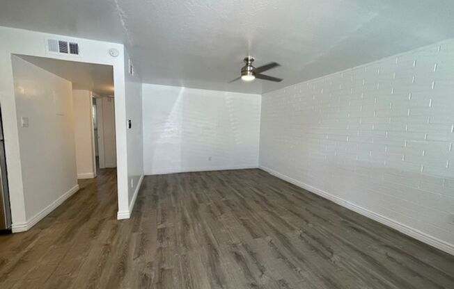 3132 N. 67th Place