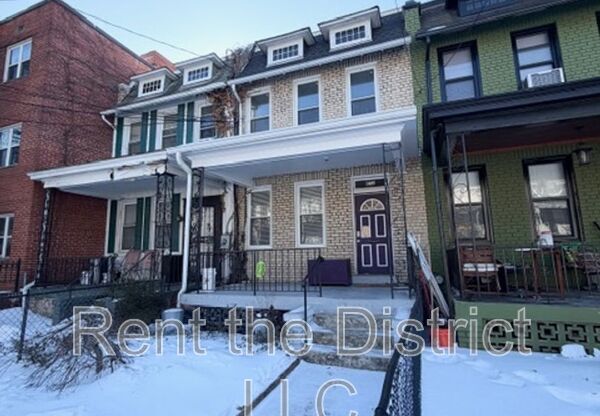 814 LONGFELLOW ST NW