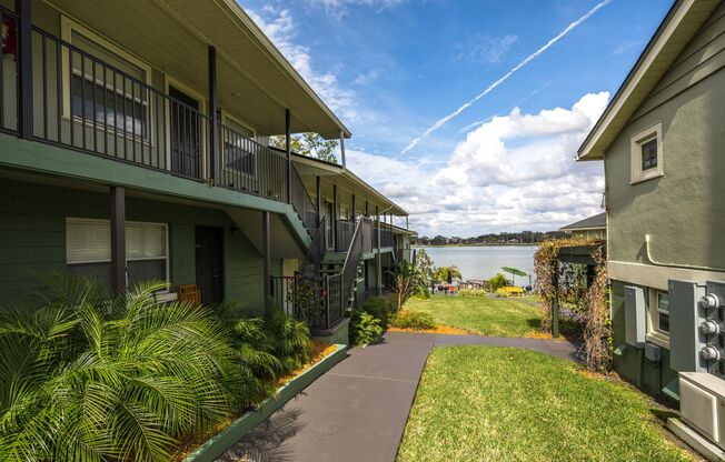 2 beds, 1 bath, 900 sqft, $1,299, Unit APT 18