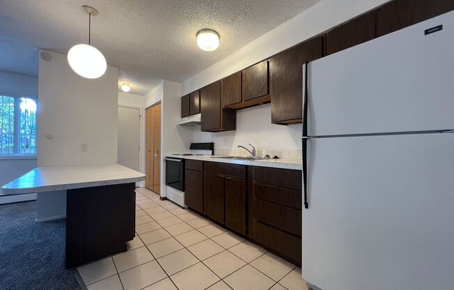 1 bed, 1 bath, 500 sqft, $995, Unit 12