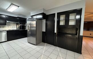 3 beds, 2 baths, $1,650