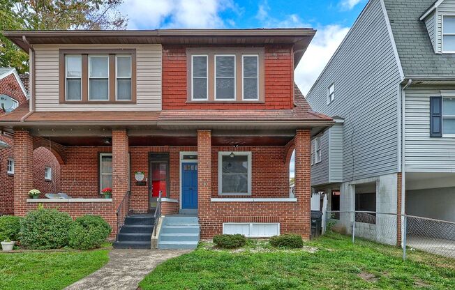 Large 3 Bedroom on 2nd St