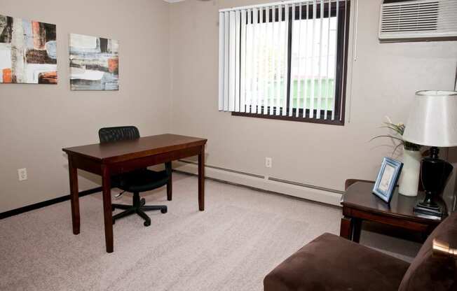 Spacious Carpeted Office in Apartment at 2800 Girard