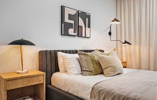 1 bed, 1 bath, $3,573, Unit 502