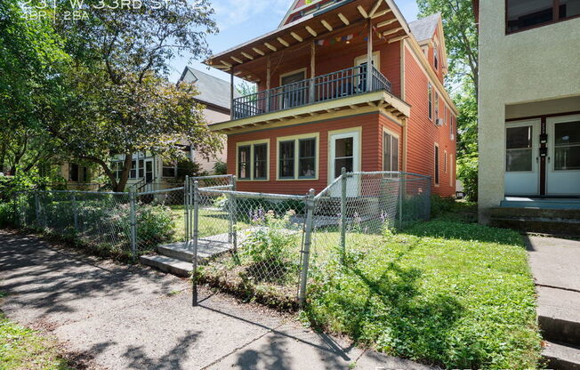 231 W. 33rd Street 2
