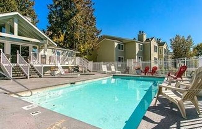 2 Bed 1 Bath Condo Renton Highlands