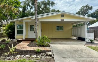 Charming 2-Bed/1-Bath Home for Rent in Southgate!!