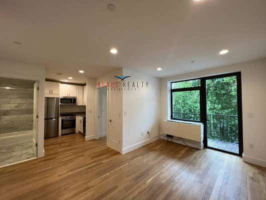 45 11 BROADWAY