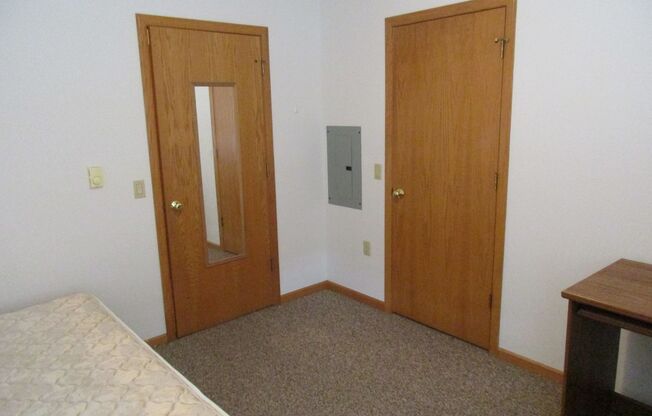 3 beds, 2 baths, $3,600, Unit CV 118-J
