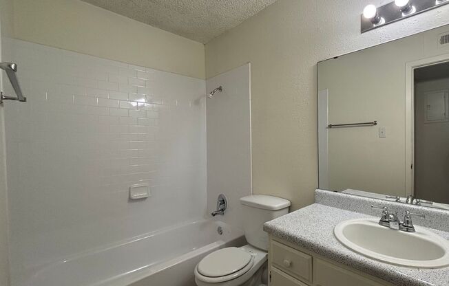 1 bed, 1 bath, 600 sqft, $1,239, Unit WWK-408