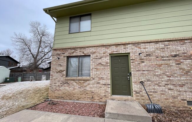 1624 AZALEA DR